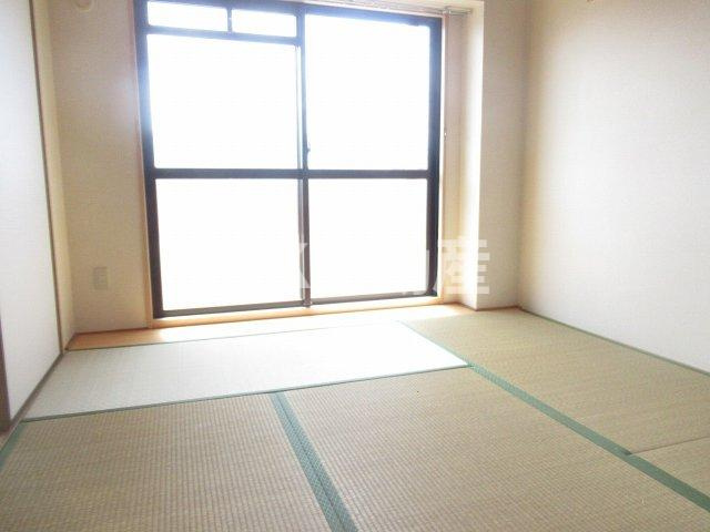 【寝室】 | グラン・ドミール（荒本賃貸） | 和室です