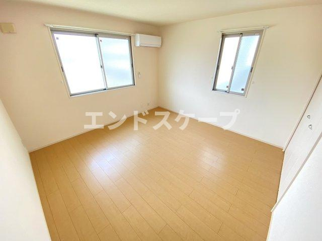 ヴェラハイツ Mの洋室|高崎、前橋エリアのお部屋探しはエンドスケープまで！お客様の理想お聞かせ下さい♪