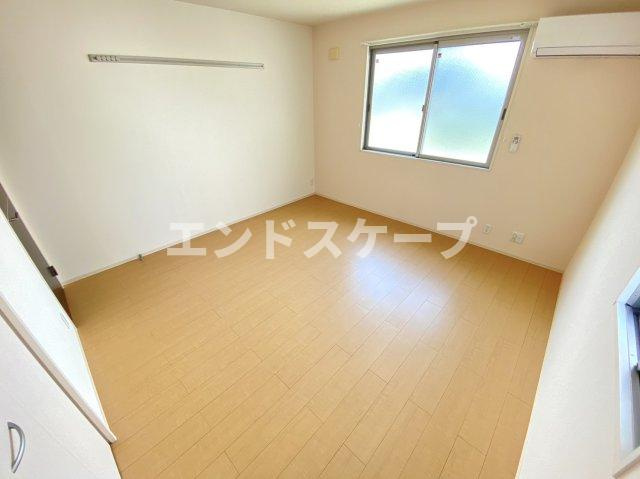 ヴェラハイツ Mの居間・リビング|高崎、前橋エリアのお部屋探しはエンドスケープまで！お客様の理想お聞かせ下さい♪