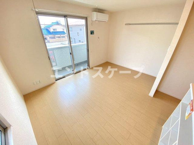 ヴェラハイツ Mの居間・リビング|高崎、前橋エリアのお部屋探しはエンドスケープまで！お客様の理想お聞かせ下さい♪