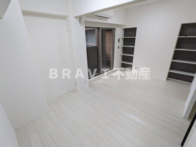 レオンコンフォート本町東Ⅲ　BRAVI不動産の居間・リビング