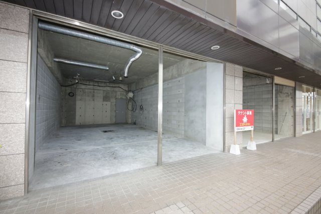 森ビルⅡのエントランス