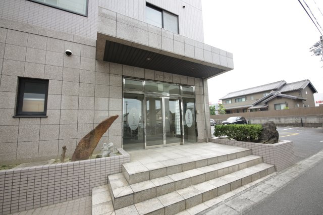 森ビルⅡのエントランス