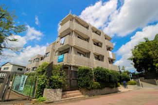 【外観】 | ライオンズマンション大泉学園第5 | 整備された広い歩道に面しています
