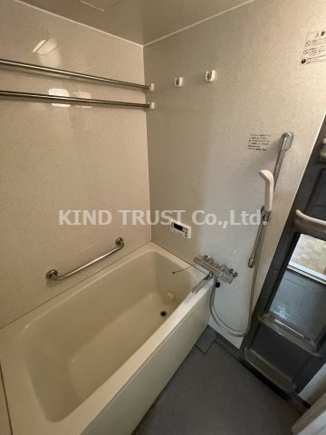 淀川リバーサイドタウンさくら13番館の浴室|落ち着いた空間のお風呂です