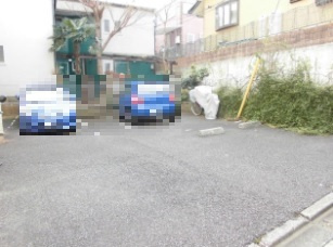敷地内駐車場（有料・要空き確認）