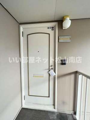 【玄関】 | カルテット北斉院　Ｃ棟