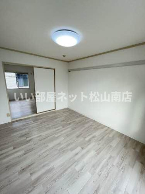 【居間・リビング】 | カルテット北斉院　Ｃ棟