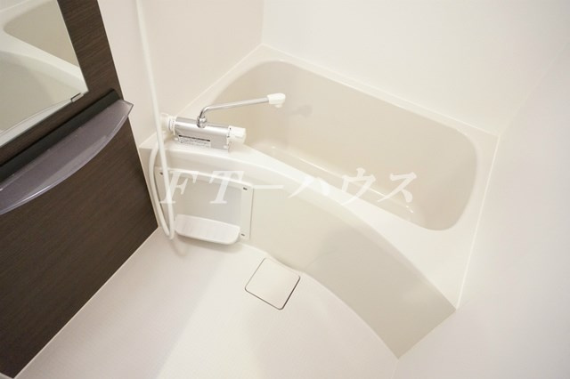 千葉市花見川区幕張町６丁目の賃貸マンションの浴室