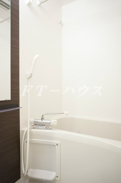 千葉市花見川区幕張町６丁目の賃貸マンションの浴室