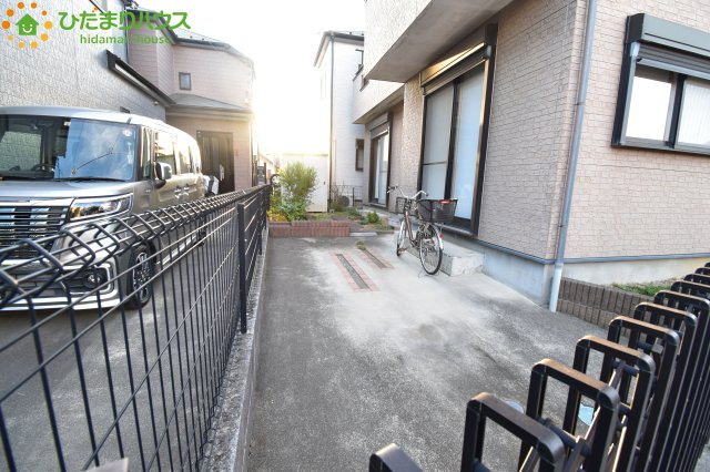 上尾市小泉5丁目　中古一戸建ての駐車場|1台分の駐車スペースあり！