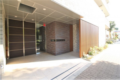 【エントランス】 | エスリード長居公園グランアリーナ