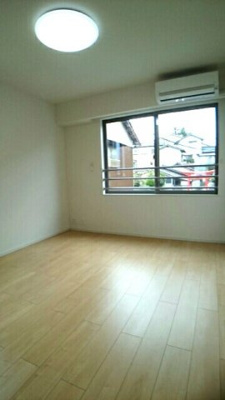 【居間・リビング】 | アルヴィータⅠ | こちらのリビングで趣味の時間をお楽しみください