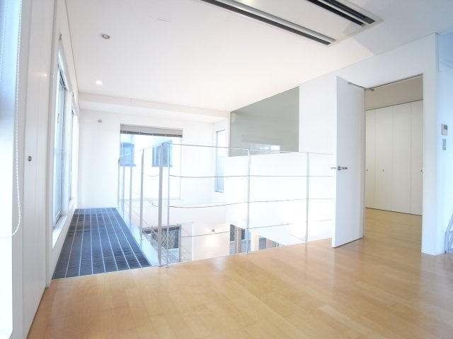 大原町戸建の居間・リビング