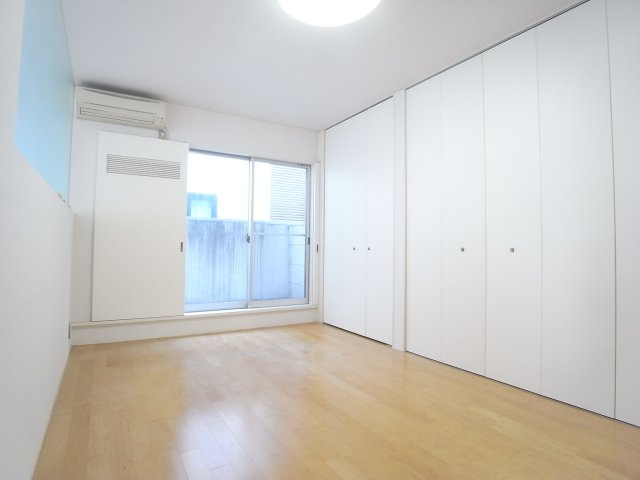 大原町戸建の居間・リビング