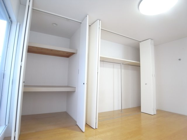 大原町戸建の収納