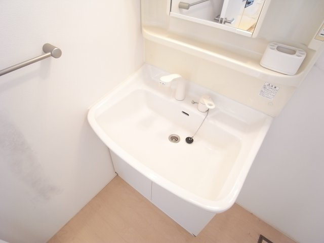 大原町戸建の洗面所