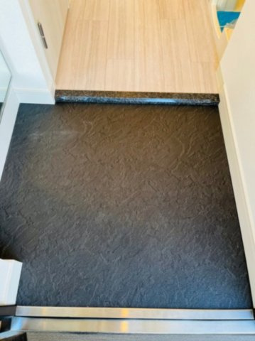 仲介手数料0円プレサンス久屋大通公園セラフィの玄関