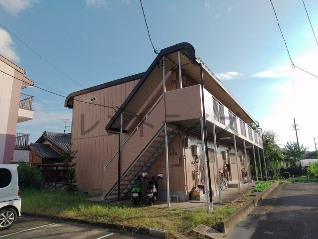 ハイツ寺沢の外観