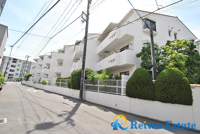 茅ヶ崎サニーハイツ　A棟の外観