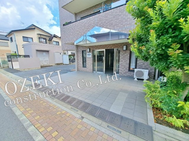 ソフィア越谷デュオのエントランス