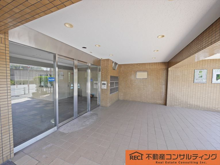 メロディーハイム芦屋浜のエントランス