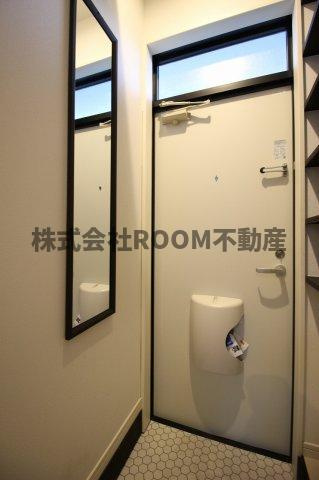 CATBOX　TADEIKE　B棟の玄関