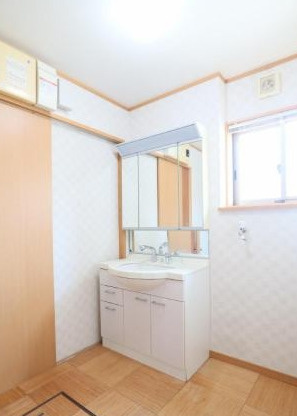 大字恒久　中古戸建ての独立洗面台