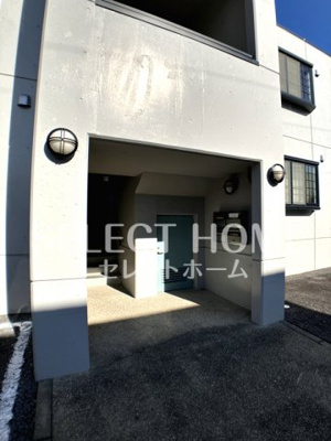 【エントランス】 | カーサ西真伝 | 清潔なエントランスです