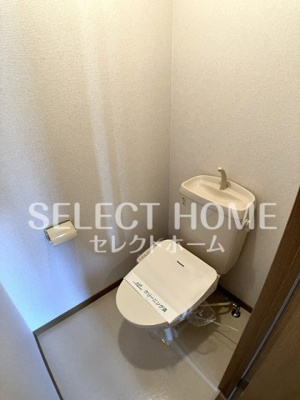 【トイレ】 | カーサ西真伝 | コンパクトで使いやすいトイレです