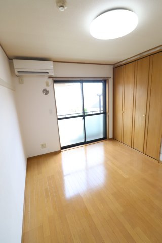 フルーツハウスⅤの居間・リビング