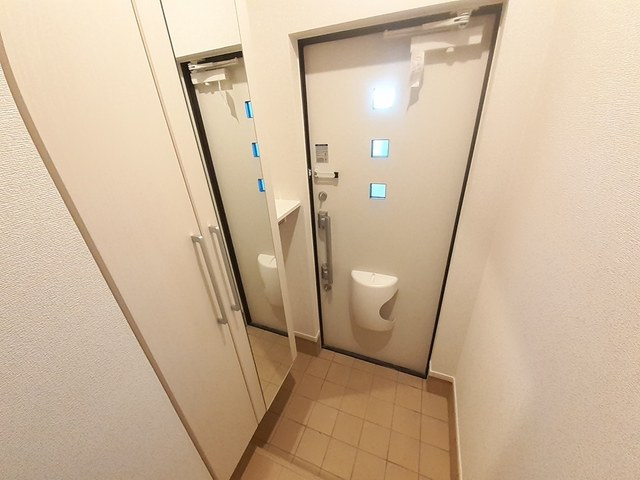 リーヴ・レガーロの玄関|その他