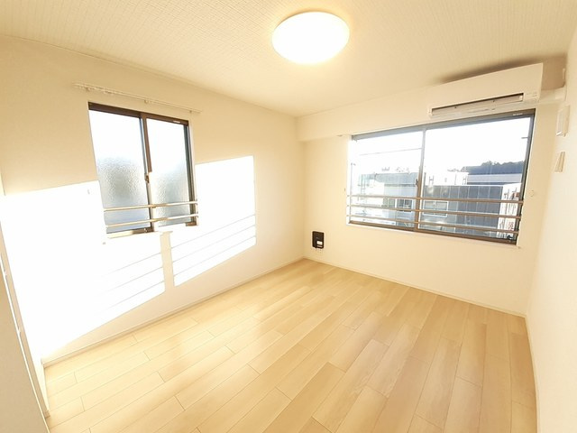 リーヴ・レガーロの居間・リビング|その他