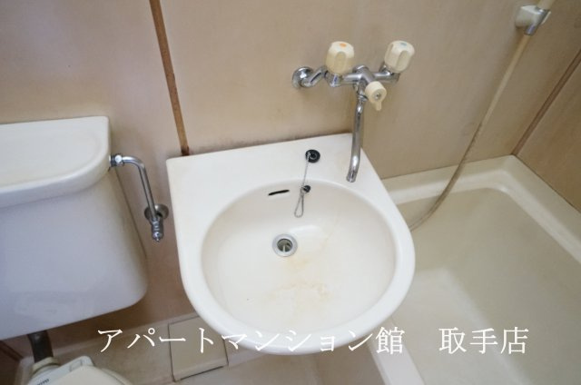 ラフォーレ中原の洗面所