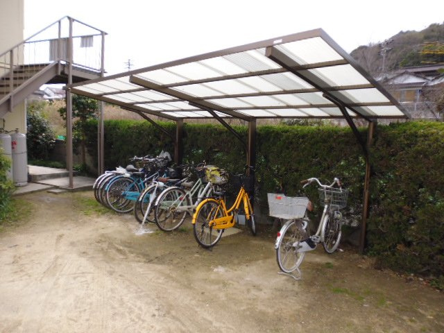 コーポ西原のその他共用部分|駐輪場