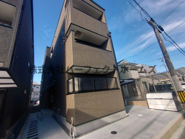 セレニティ池田A棟の外観|落ち着いた雰囲気の外観です