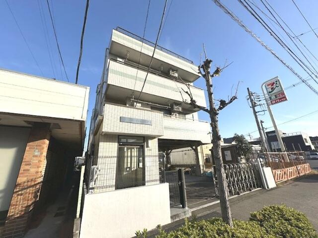 鉄骨造３階建てマンション