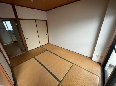 【和室】 | コーポ柿ノ木 | 畳の上でゆっくりとくつろげる和室です