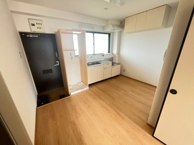 【居間・リビング】 | コーポ柿ノ木 | ゆったり過ごせるリビングです