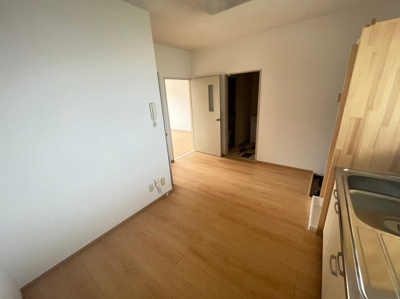 【キッチン】 | コーポ柿ノ木 | ゆったりとしたリビングです