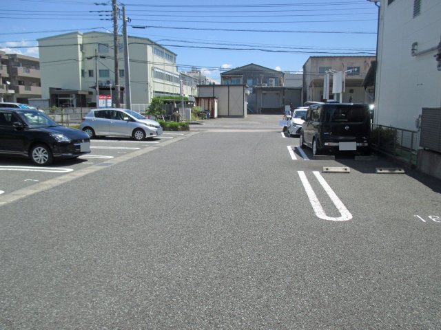 【駐車場】 | 沼津市大諏訪 売一棟アパート ES04739 | 沼津市大諏訪　駐車スペース