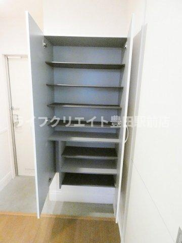 ラ・プランタン北野の玄関