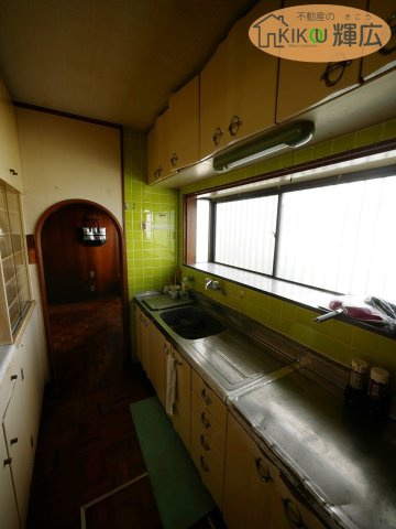 明石市魚住町西岡　中古戸建のキッチン