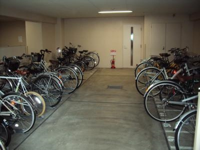 ベラジオ京都駅東の駐車場|駐輪場