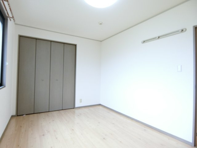シャルムコートA棟の洋室