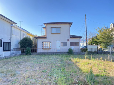 【外観】 | 小田急線「愛甲石田」駅徒歩圏　建築条件なし | 東側は空き地の為、開放感がひろがります♪