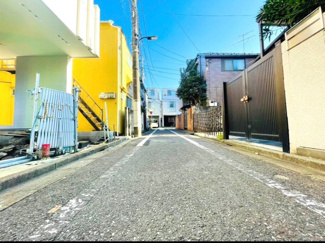 【前面道路含む現地写真】