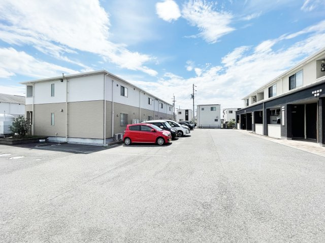 伊賀の郷 壱番館の駐車場