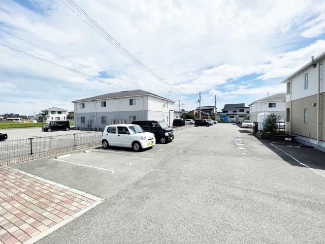 伊賀の郷 壱番館の駐車場