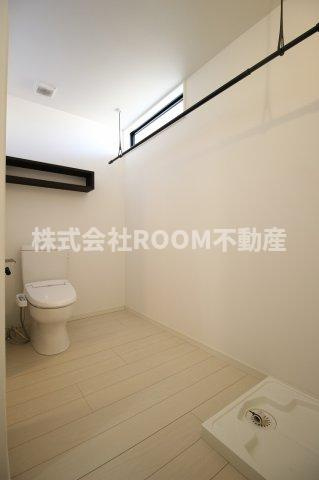 CATBOX　TADEIKE　B棟の洗面所|ゆったりとスペースのある洗面所
